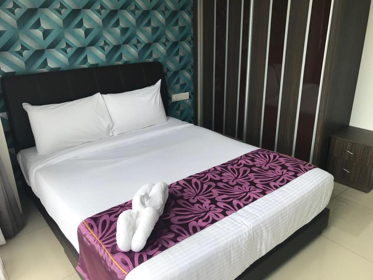 Rock Mountain Hotel Raub Kültér fotó